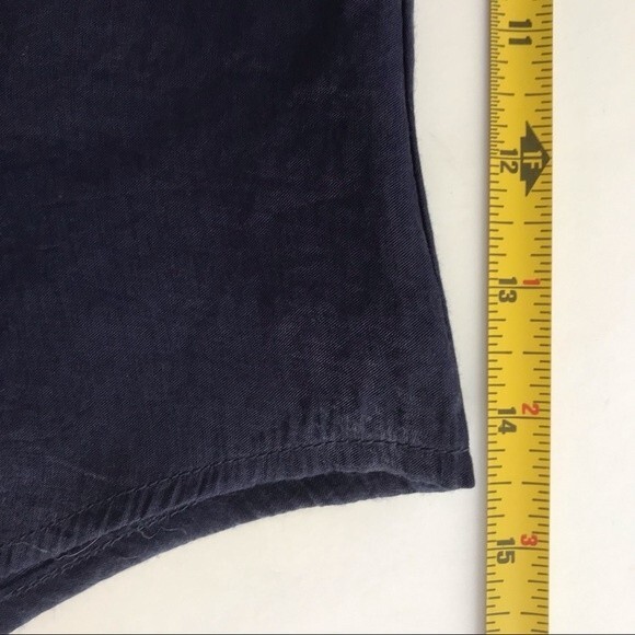 Chicos Long Sleeve Roll Tab Navy Shiny Split Tail Back Button Up Size Large - Picture 6 of 10